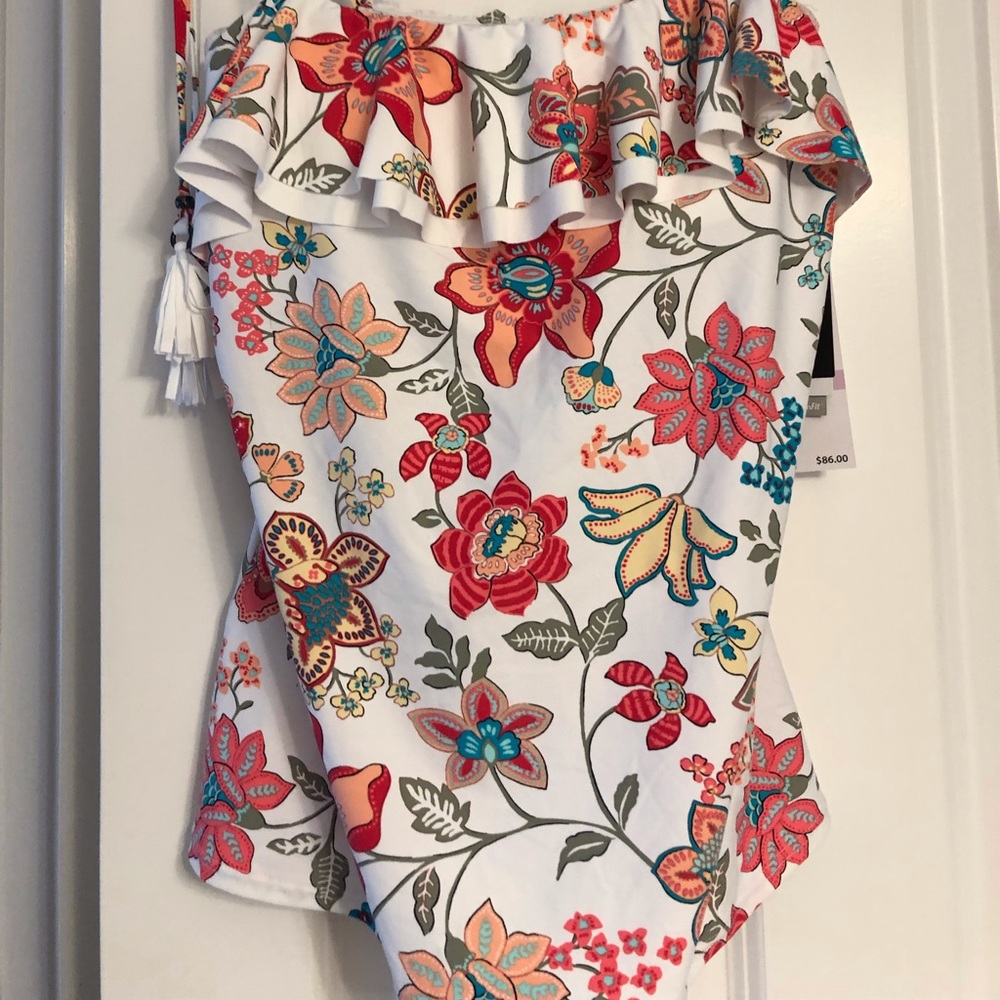 Coco Reef tankini top Size 8 NWT